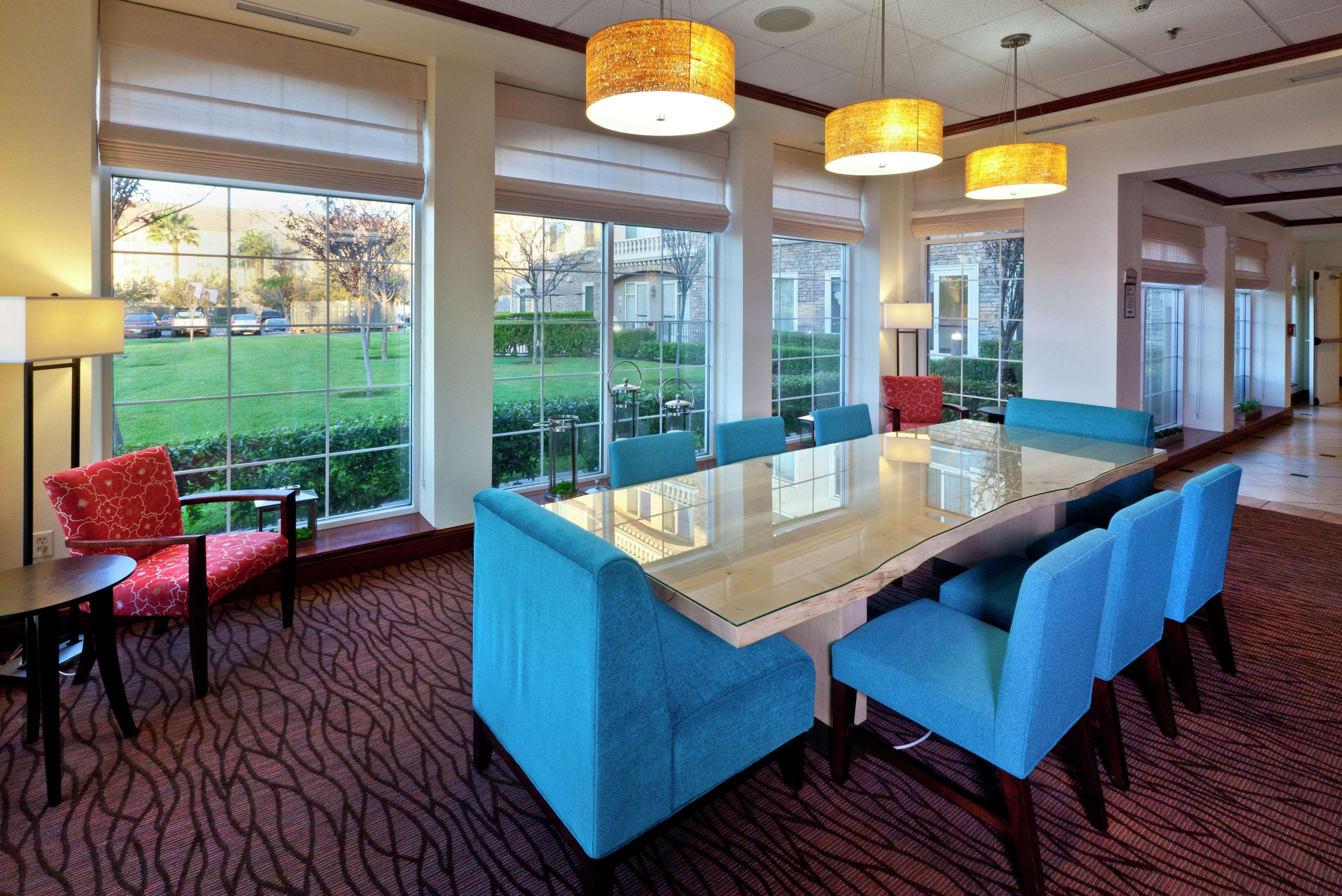 Hilton Garden Inn Ontario Rancho Cucamonga Bagian luar foto