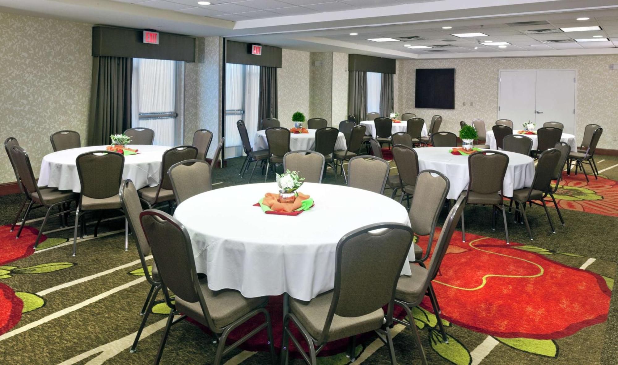 Hilton Garden Inn Ontario Rancho Cucamonga Bagian luar foto
