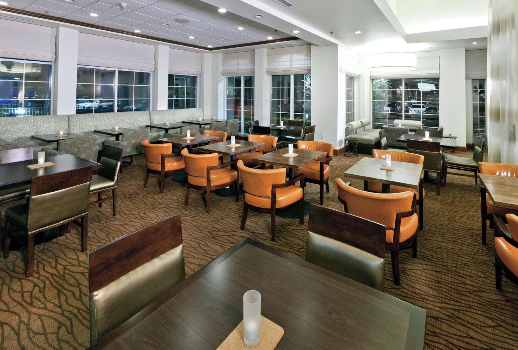 Hilton Garden Inn Ontario Rancho Cucamonga Bagian luar foto