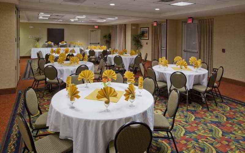 Hilton Garden Inn Ontario Rancho Cucamonga Bagian luar foto